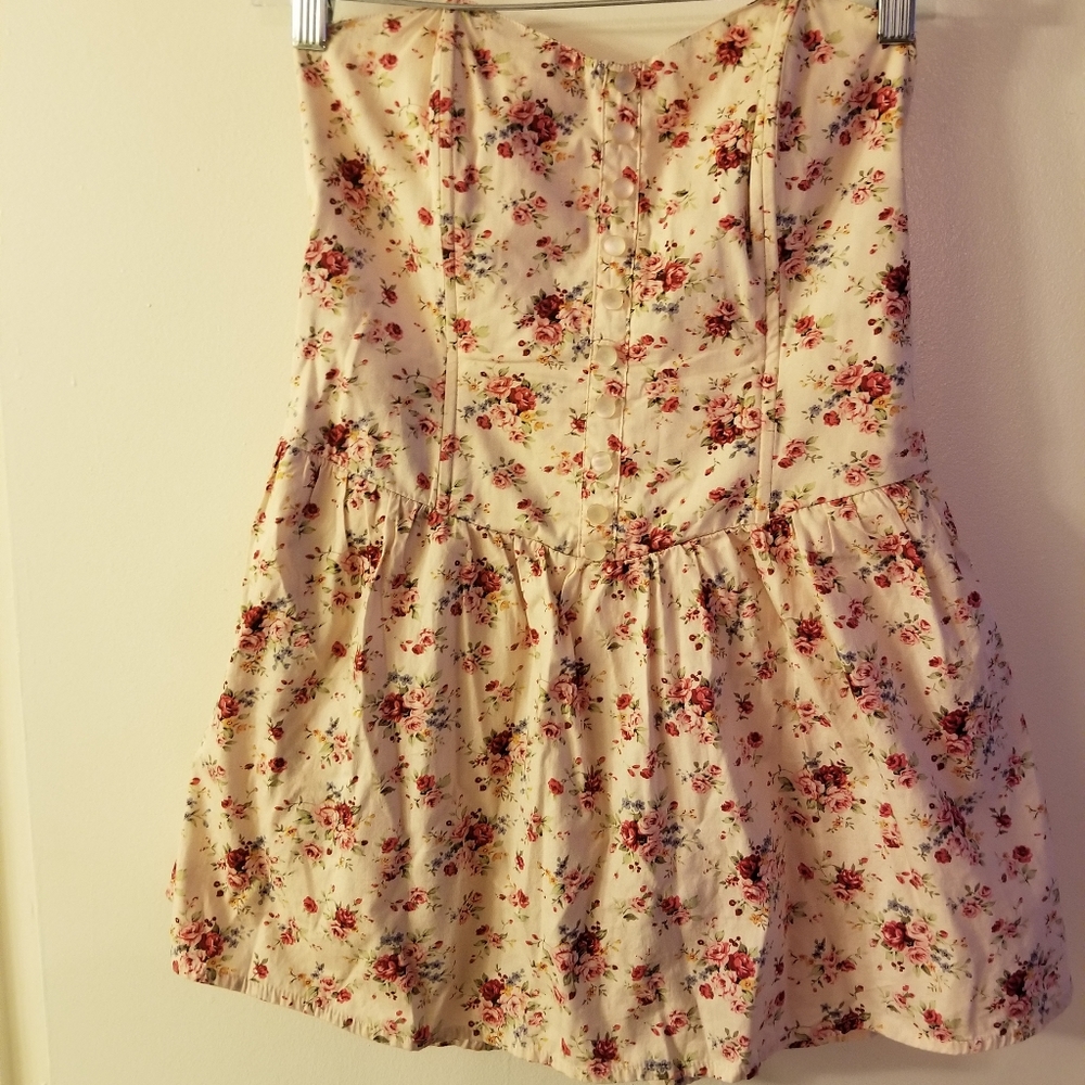 Cute Strapless Floral Romper